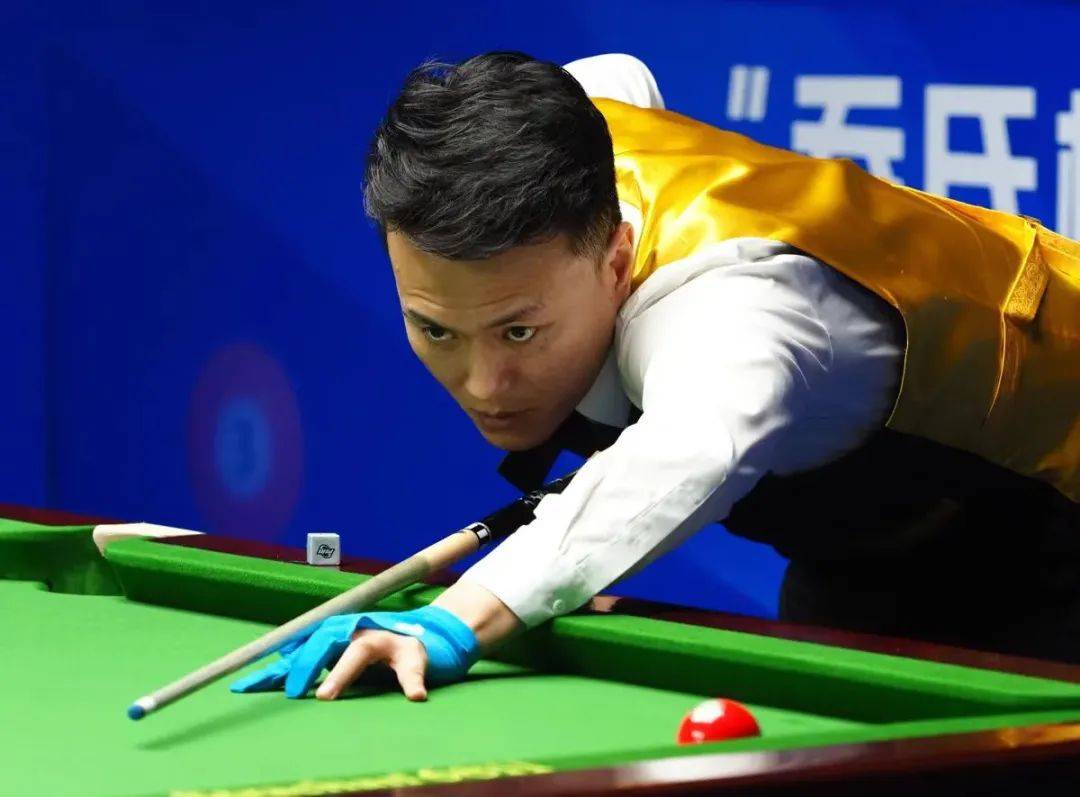 场上瞬息万 场上瞬息万