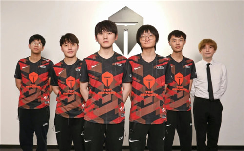 队在多个赛 队在多个赛