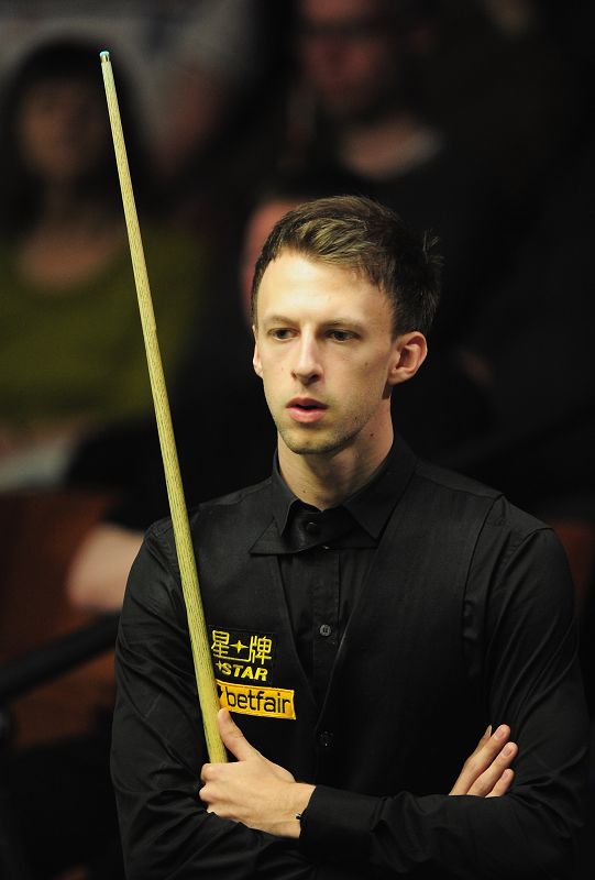 重球员在比 重球员在比