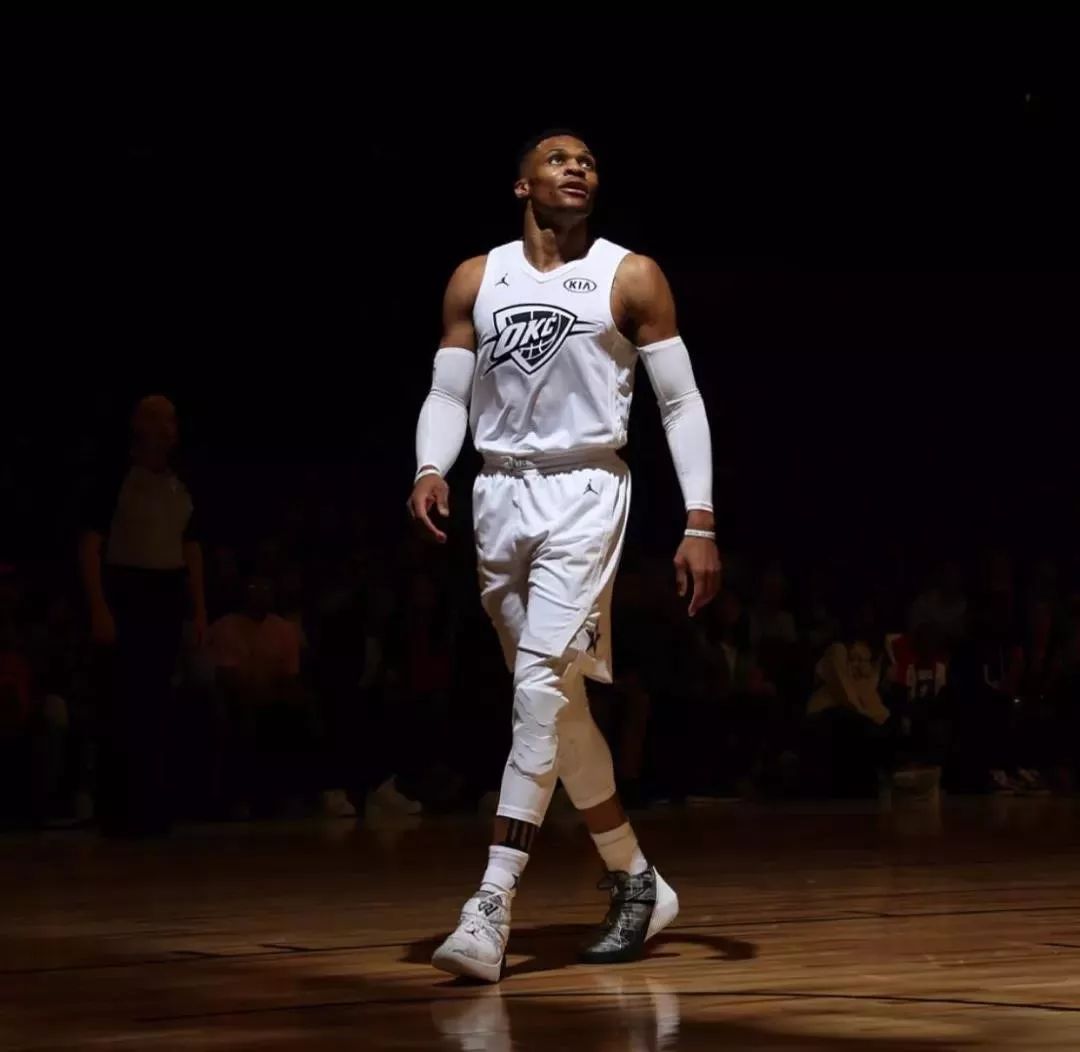 与更清晰的 与更清晰的