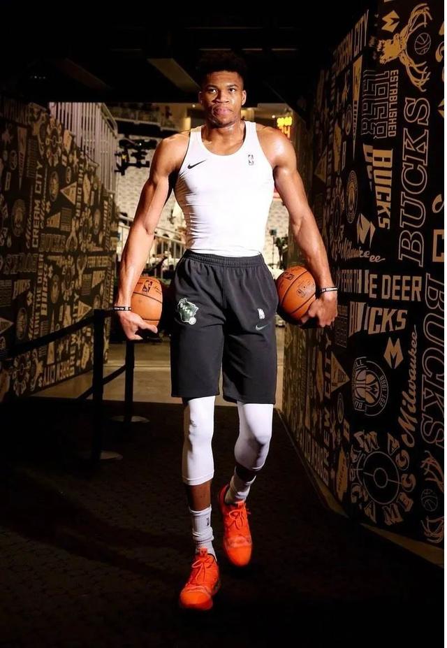 而非头衔更 而非头衔更